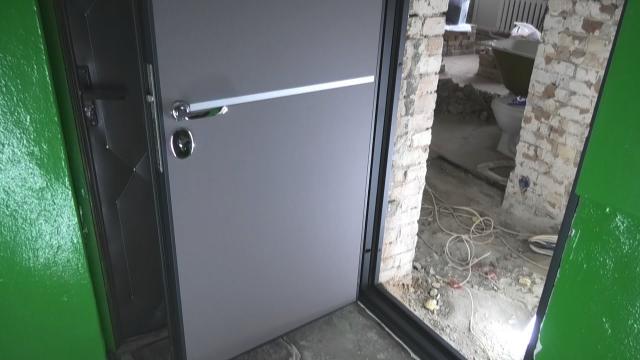 Замена входной двери в квартире - LALAMASTER.RU